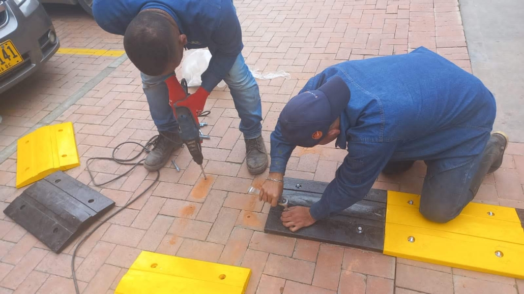 Instalación de reductores de velocidad