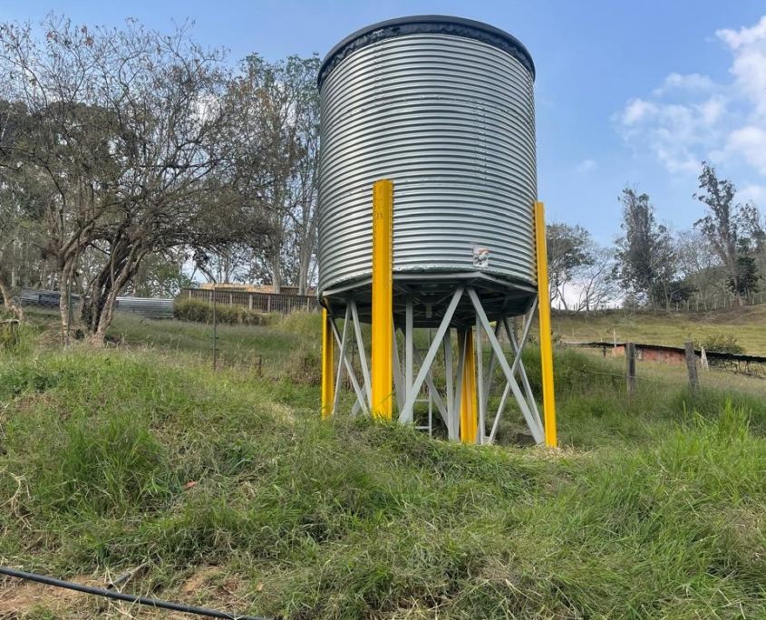 Hidrosilo instalado en campo