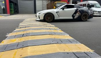 Imagen Reductor de velocidad trafico mixto y pesado